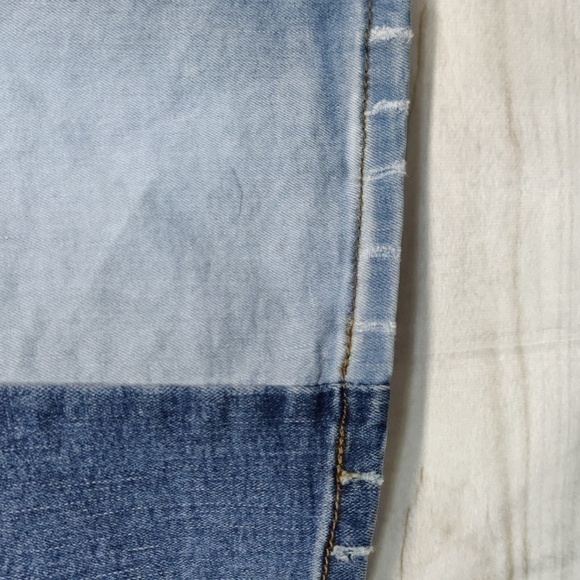 Skylar & Jade Two Tone Denim Mini Skirt, Size 26 - Picture 5 of 10